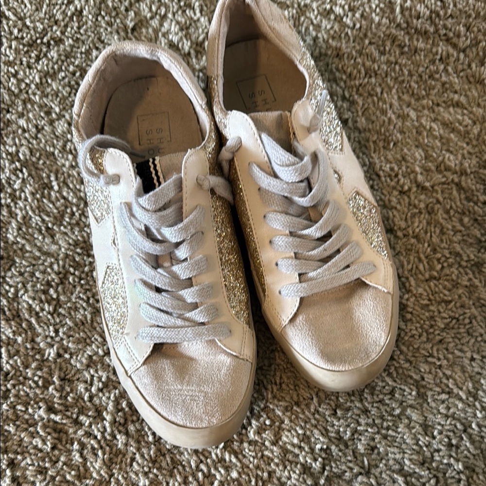 Shu Shop Paula gold star sneaker